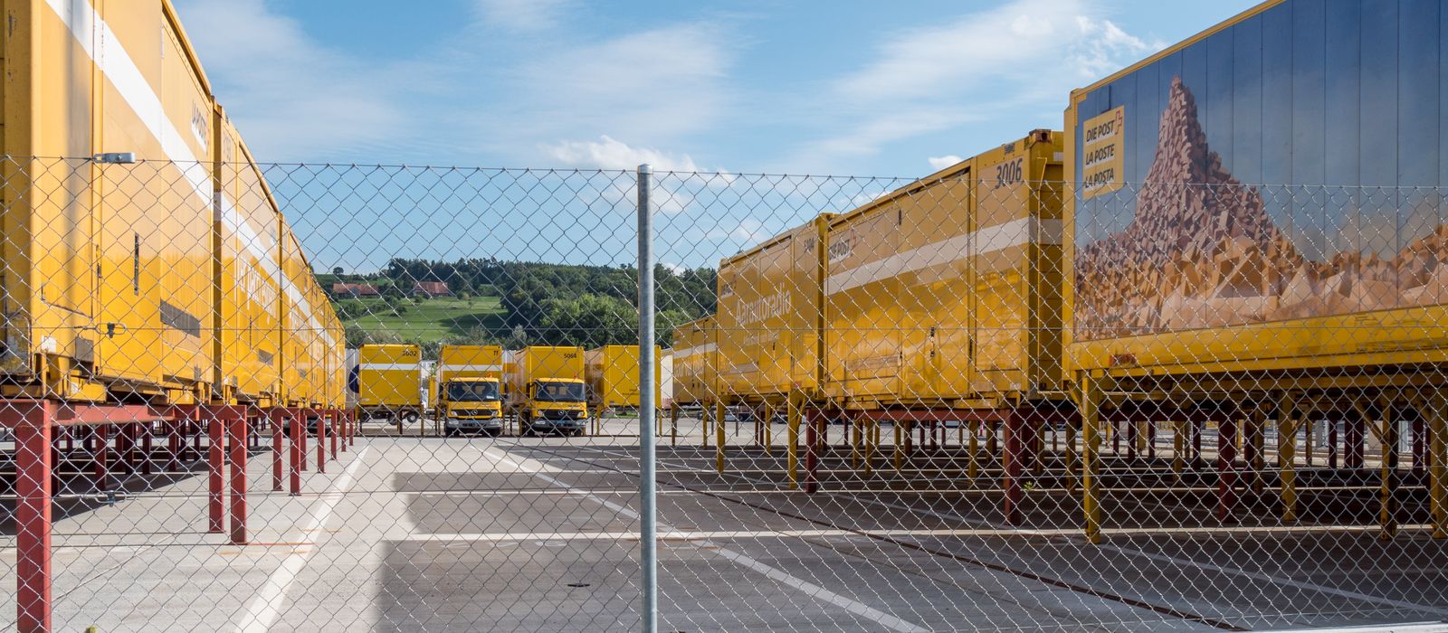 Courex parcel distribution depot and fleet